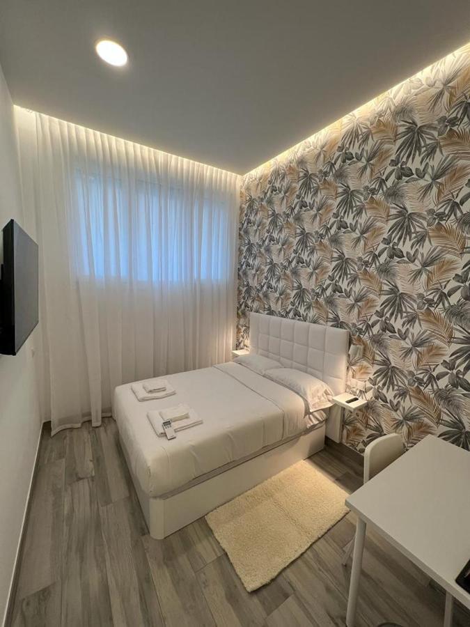 Ch Tanez Carolina A Hotel Мадрид Екстериор снимка