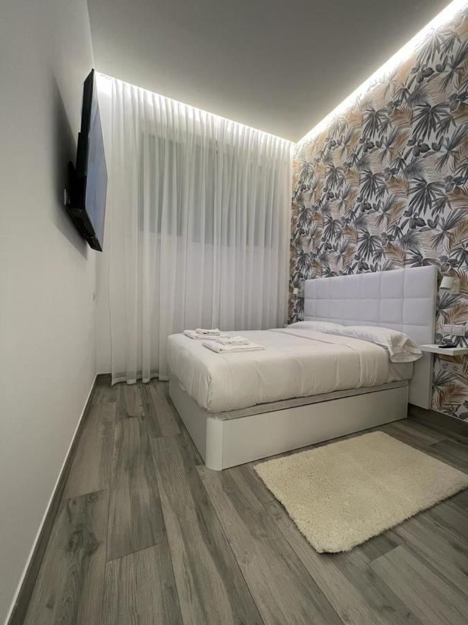 Ch Tanez Carolina A Hotel Мадрид Екстериор снимка