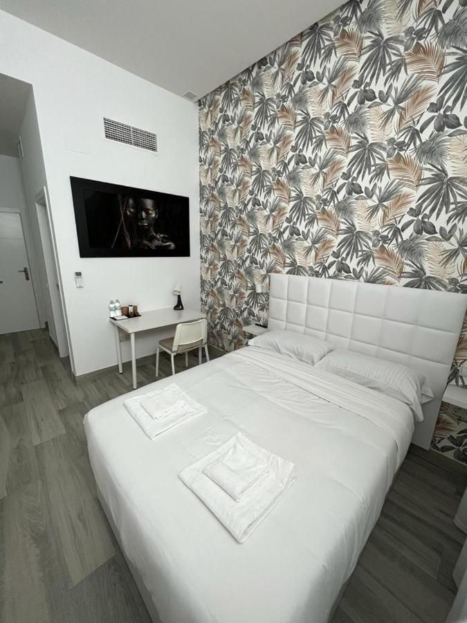 Ch Tanez Carolina A Hotel Мадрид Екстериор снимка